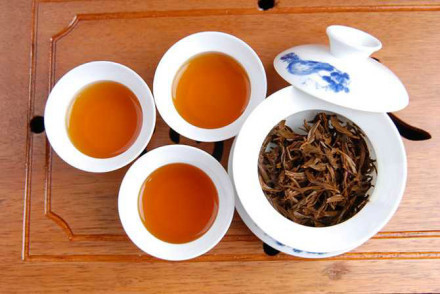 Jin Junmei 80g scatola regalo in scatola tè Wuyi fiore di montagna piccoli semi Lianyun fabbrica di tè all'ingrosso