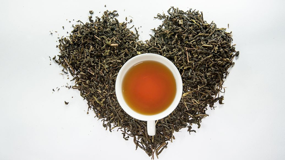 Vivi l' eleganza del tè di peonia dorata dal deposito a secco